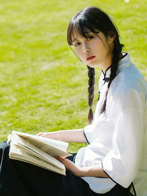 乐鱼(LEYU)体育-法甲防守阵型转换与对手控球比变化的动态关系研究,法国足球防守型中场