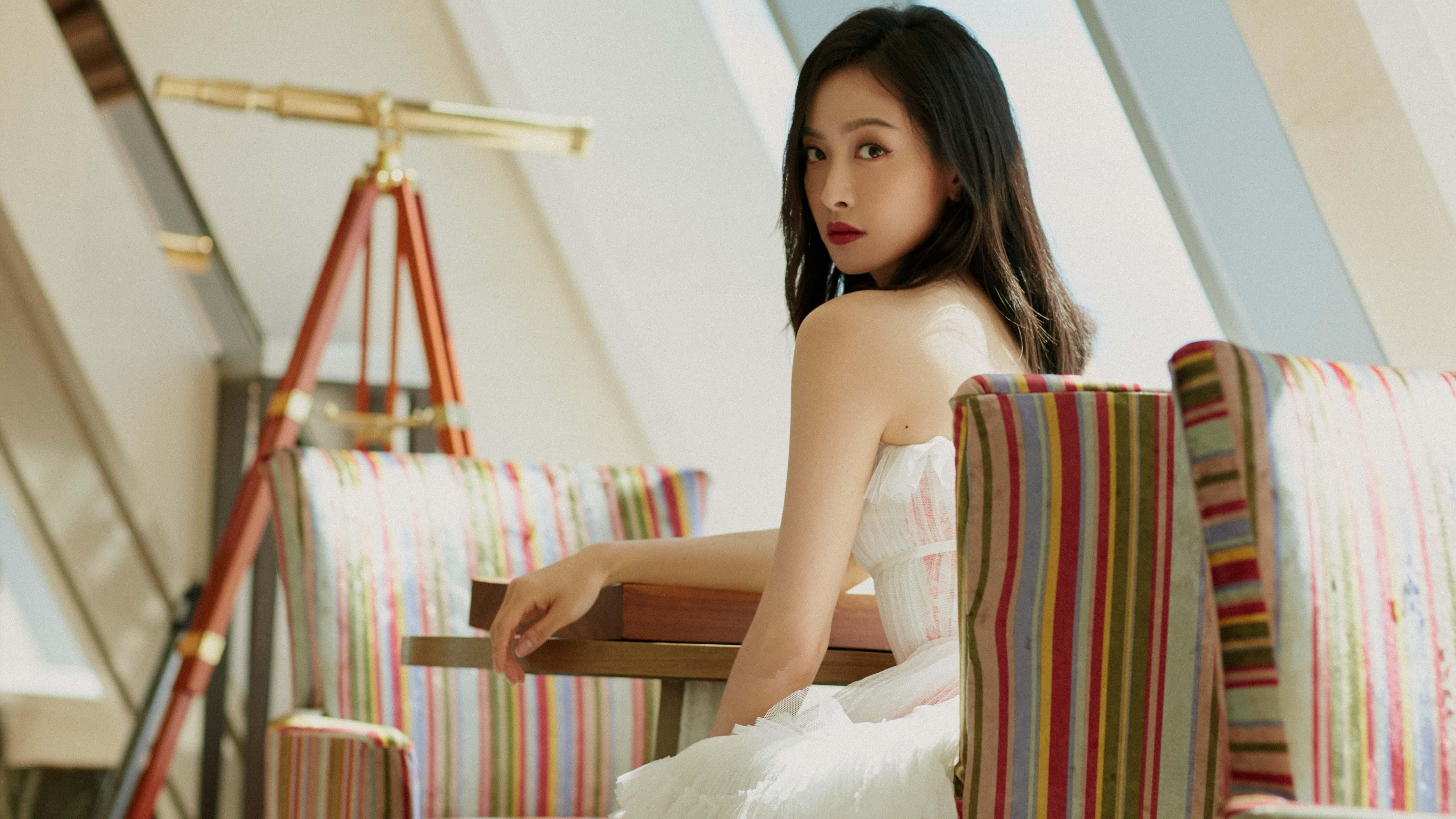 Leyu Sport下载-足球赛场临场指挥决定战局走向,足球临场指挥方案